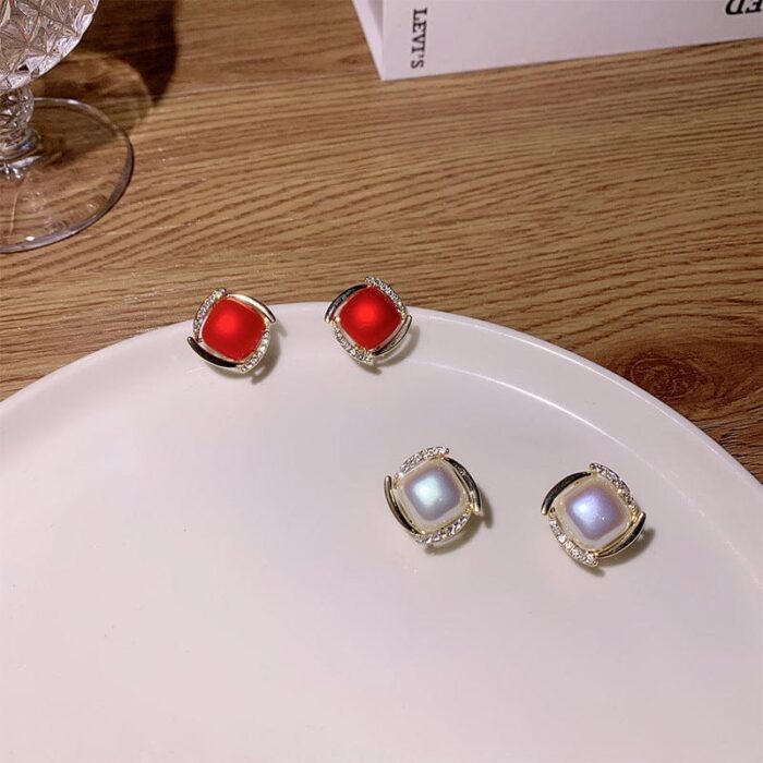 New trendy square earrings